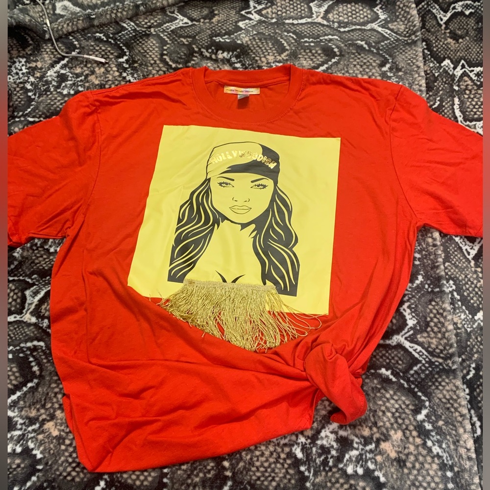 Red ladies Hollywood-ish T-shirt